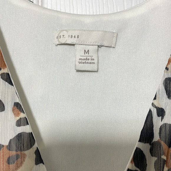 Women’s Dress - Picture 3 of 3